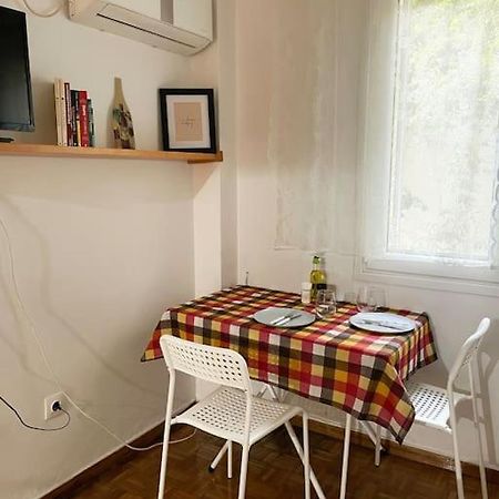 Cute And Quiet Apartment In The Center Of เอเธนส์ ภายนอก รูปภาพ