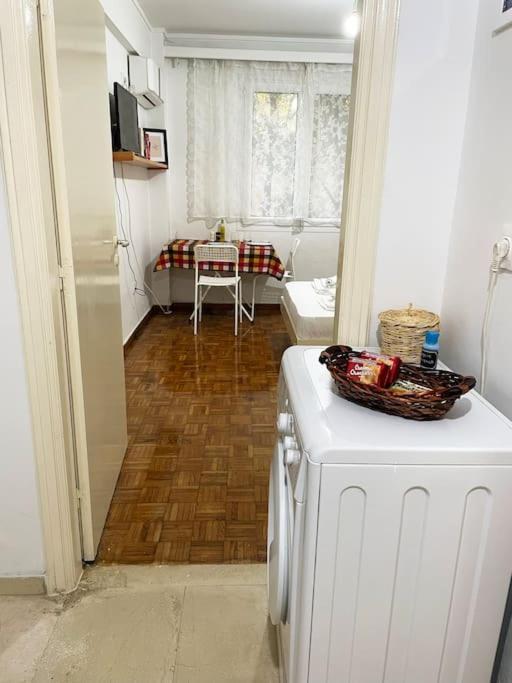 Cute And Quiet Apartment In The Center Of เอเธนส์ ภายนอก รูปภาพ